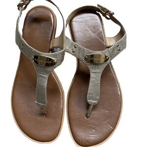 Michael Kors Metallic Gold T-Strap Leather Sandals size 9 m
